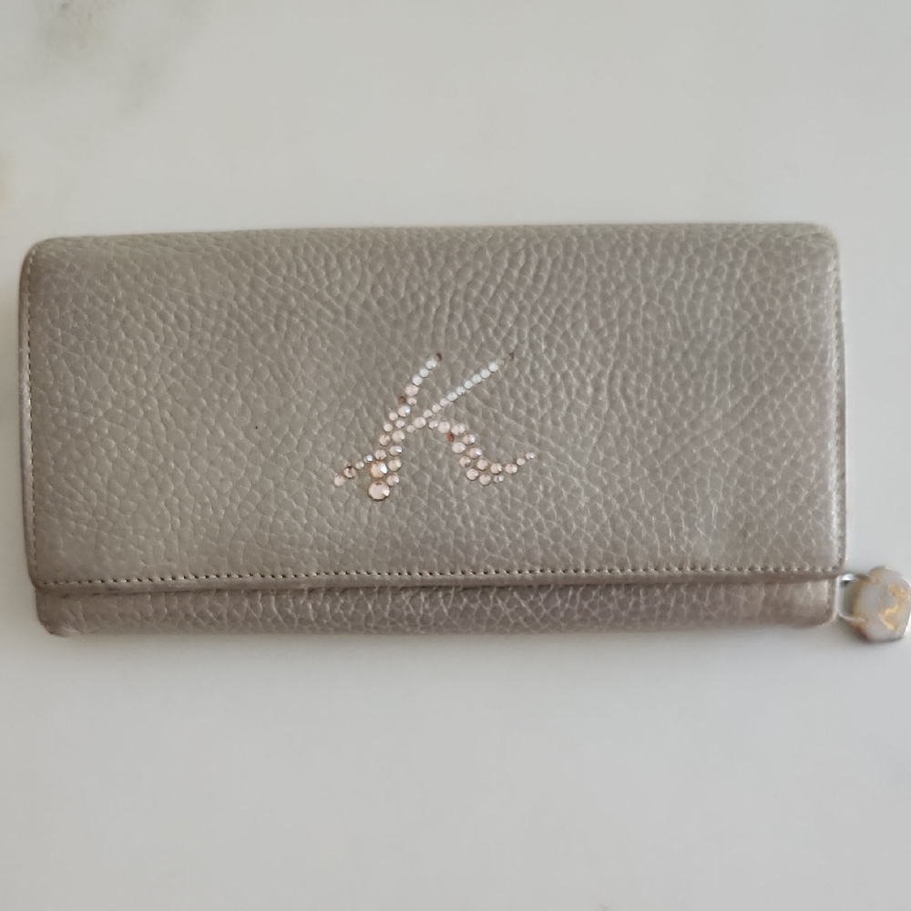Elegant Gray Leather Wallet